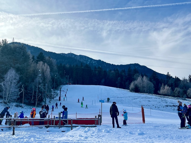 Na smučišče v Kotljah so uspešno pognali še veliko vlečnico 