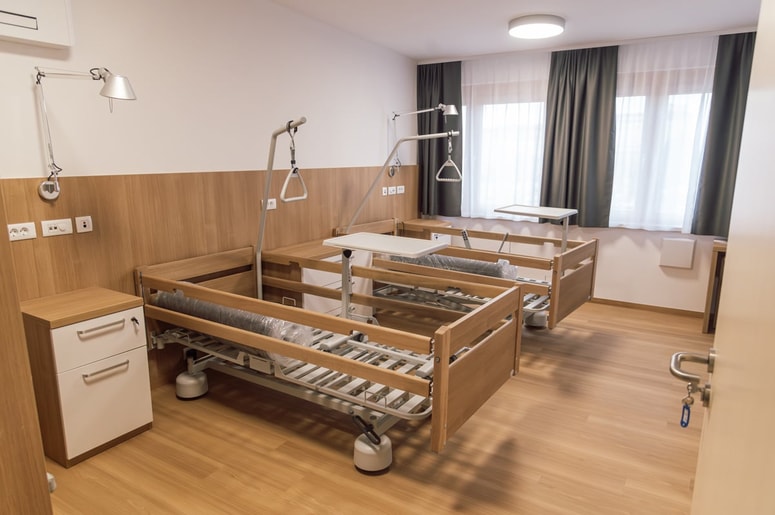 Dom starejših Rakičan od 1. julija prihodnje leto v občinah Cankova, Grad, Gornji Petrovci in Šalovci več ne bo izvajal socialnovarstvene storitve pomoč družini na domu. 