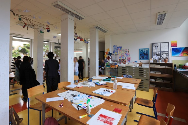 V nekaterih dejavnostih preprosto ni kadra, denimo v izobraževanju in socialnem skrbstvu.