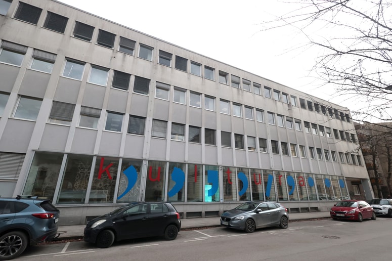 Gre za prvi večji poseg v kriterije obsega in kakovosti dela samozaposlenih v zadnjem desetletju, so sporočili z ministrstva za kulturo.