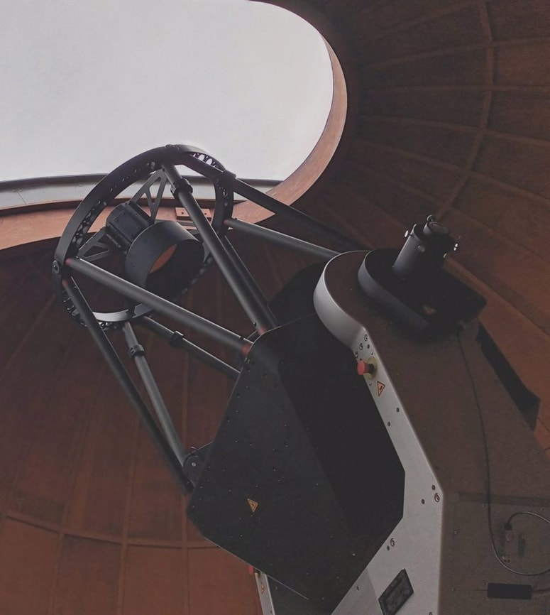 Glavna fotografija članka:Sodelujte in poimenujte največji teleskop v Sloveniji, ki je stal okoli 200 tisoč evrov