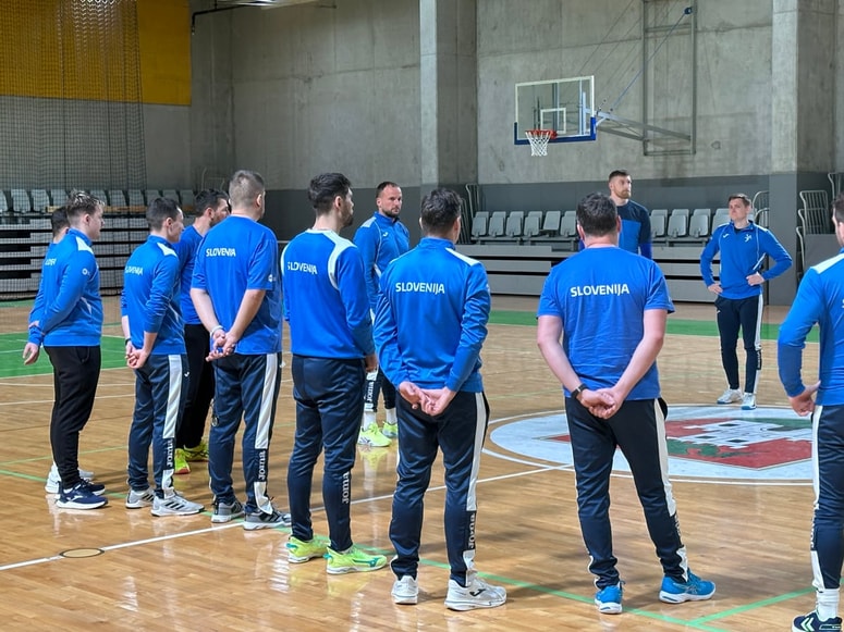 Po prvem delu priprav, ki so ga opravili v Kopru, so Slovenci zbrani v Ljubljani.