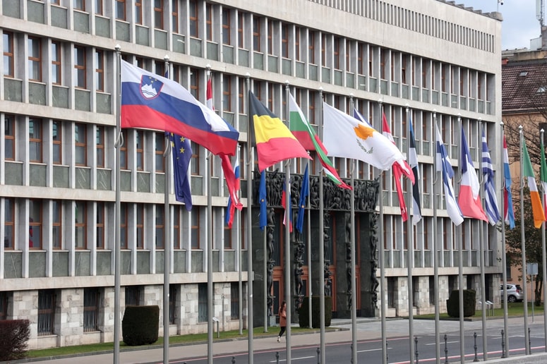 Glavna fotografija članka:(JAVNO PISMO) Poslanska in strankarska neodgovornost ter teza za njeno odpravo