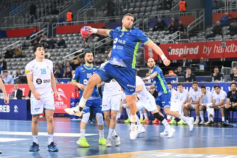 Glavna fotografija članka:(FOTO) Slovenci z odliko, skrbi pa poškodba Cehteta, ki je končal v bolnišnici