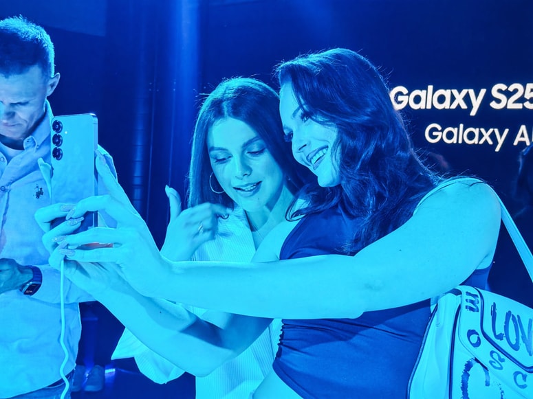 Samsung Galaxy S25 prvič v rokah. 