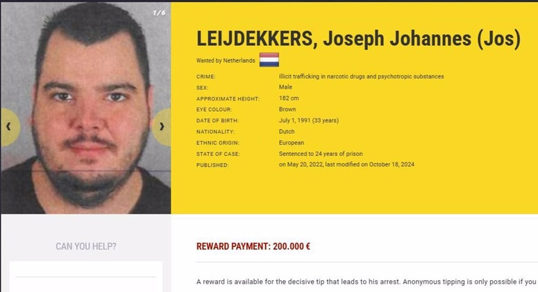 Tudi na Europolovi strani piše, da je razpisana nagrada za informacije, ki bi privedle do aretacije nizozemskega kriminalca.
