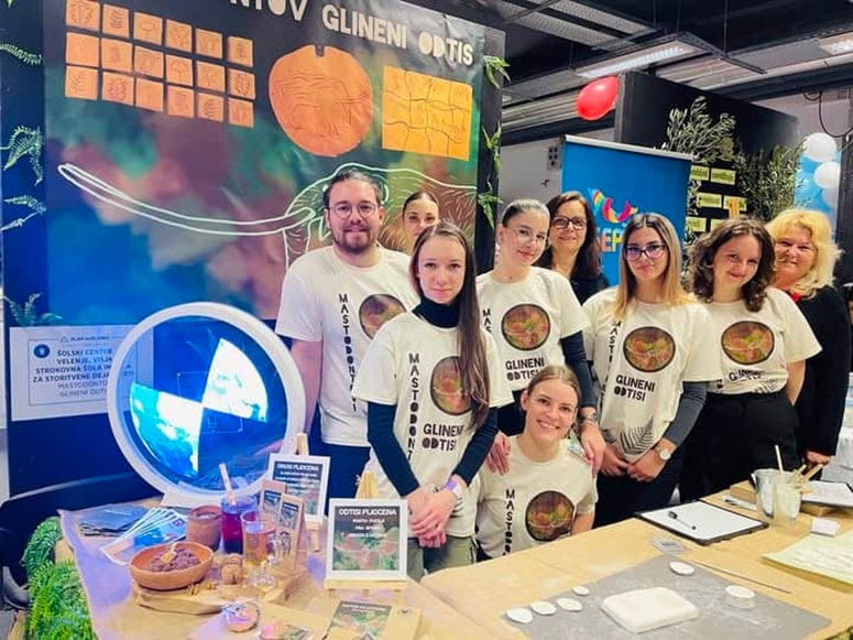 Zlata ekipa velenjskih dijakov in študentov; Več znanja za več turizma 