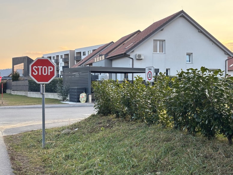 Nepremičninski trg je lani beležil manjši promet. Kako bo letos? Začetek leta obeta ...