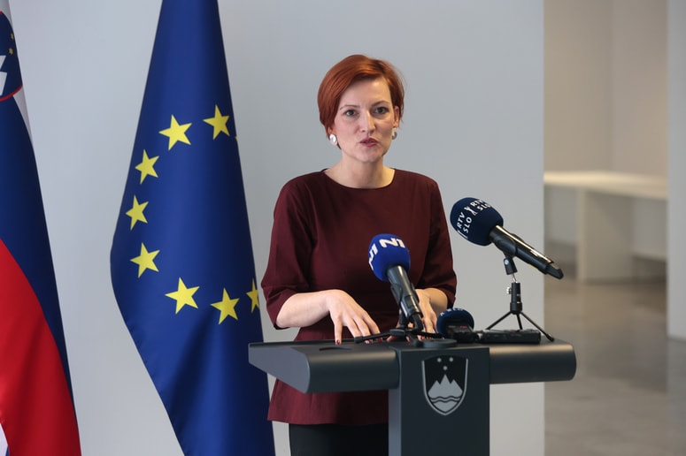 Asta Vrečko je povedala, da ministrstvo ostaja zavezano podpori tega projekta.