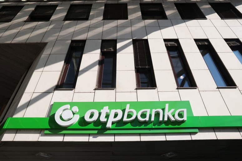 Obveznice banke OTP je kupilo170 vlagateljev iz vsega sveta. Med njimi največ upravljavcev skladov, pri vpisu pa so sodelovale tudi banke ter mednarodne finančne institucije.