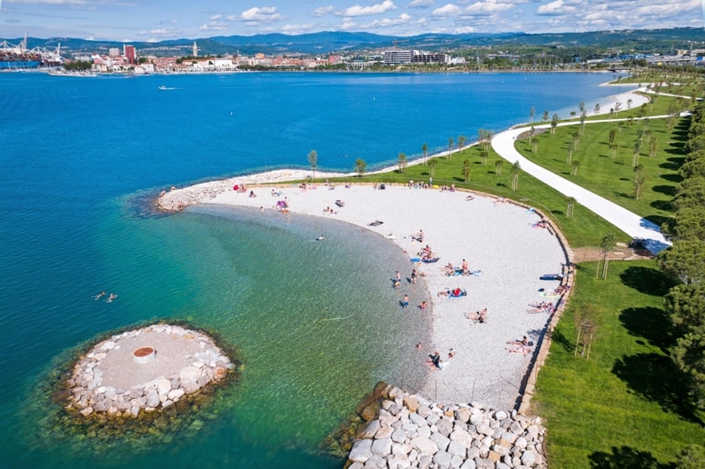 Plaža v Žusterni 