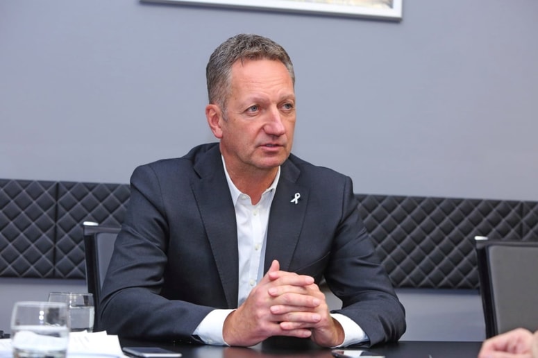 Nekdanji koprski župan Boris Popovič, ki je koprske volilke in volilce prepričal štirikrat, se je zdaj zagledal v izolsko občino.