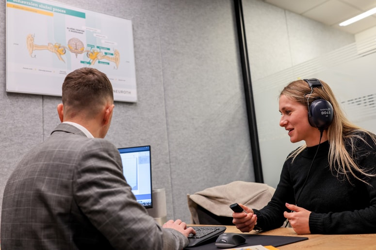 Glavna fotografija članka:Kdaj ste nazadnje preverili vaš sluh?