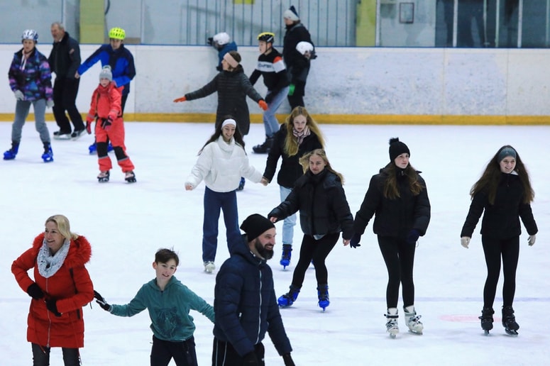 Glavna fotografija članka:Zimske počitnice v Mariboru: Od drsanja do raziskovanja podzemlja