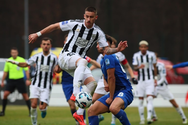 Glavna fotografija članka:Šport na TV