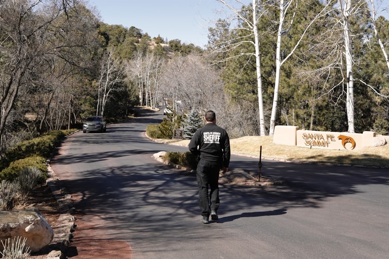 Glavna fotografija članka:Zvezdnik je bil skoraj deset dni mrtev, preden so ga našli