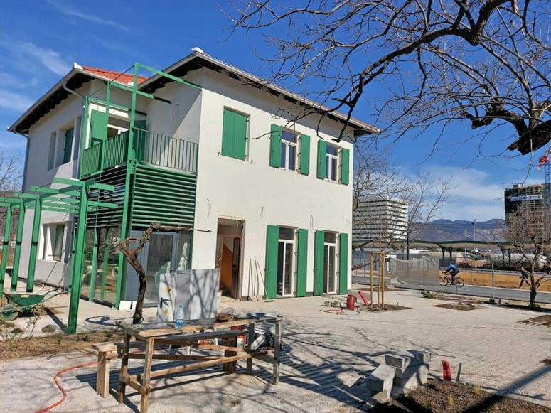 Super Osmica, ki bo goste razvajala s kulturno in gastronomsko ponudbo, še nima najemnika.