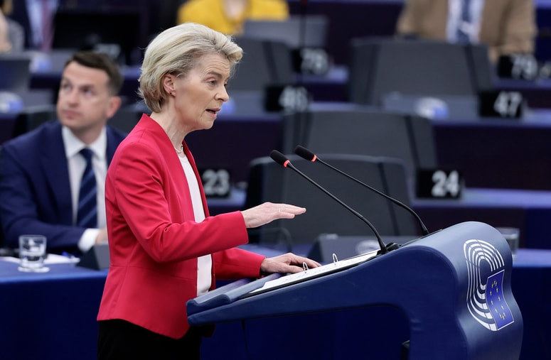Ursula von der Leyen pravi, da se je Bruselj pripravljen pogajati.