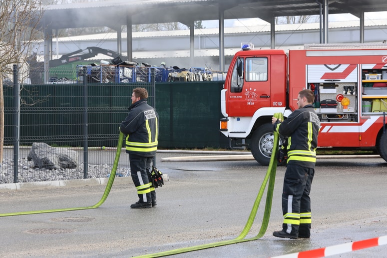 Glavna fotografija članka:Znan vzrok požara v kemični tovarni TKI Hrastnik