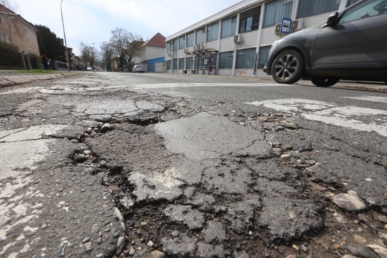Mestni svet bo v četrtek potrjeval tudi dokumentacijo za prenovo Ljubljanske ulice.