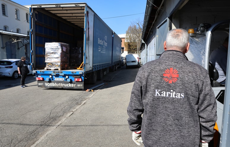 Glavna fotografija članka:(FOTO) Nadškofijska karitas Maribor s pošiljko pomoči za socialno ogrožene v Jugovzhodni Evropi