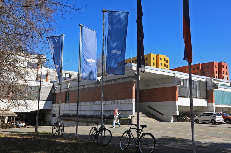 Maribor - Gosposvetska cesta - Šolstvo - Fakultete - objekti - zgradbe - Fakulteta za naravoslovje in matematiko - Pedagoška fakulteta - Filozofska fakulteta - Ilustracija - Tematika - Objekti - Zgradbe - 