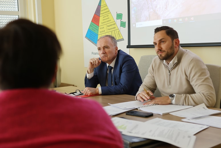 Direktor Jernej Završnik in predsednik sveta Miran Merkuš.