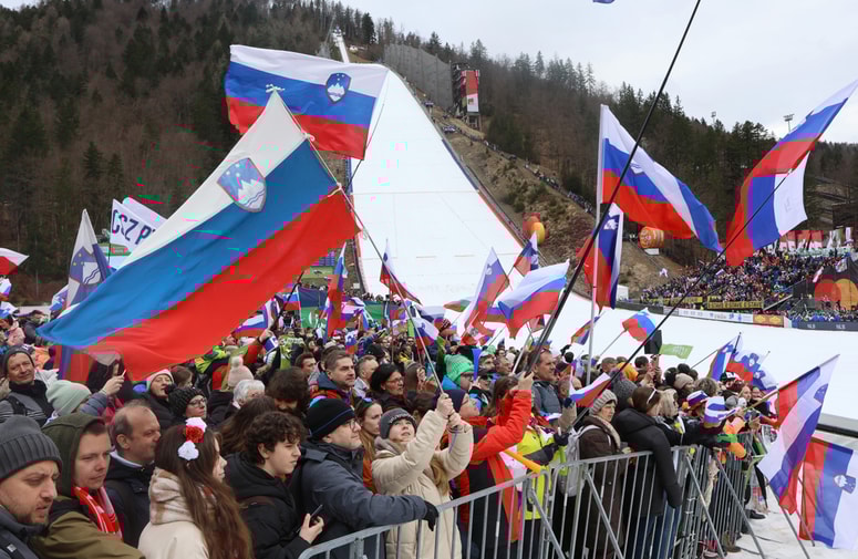 Peter Prevc: "Planica že dolgo ni samo eden od športnih dogodkov. Skozi leta je postala simbol tradicije, inovativnosti in dobrih vrednot. S tem se utrjuje na položaju enega najbolj prepoznanih športnih prizorišč v svetu," 