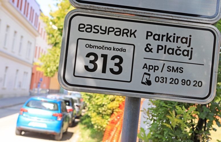Trenutno z SMS-sporočili parkiranja v Mariboru ni mogoče plačevati, so pa uporabnikom na voljo parkomati in aplikacija Easypark.