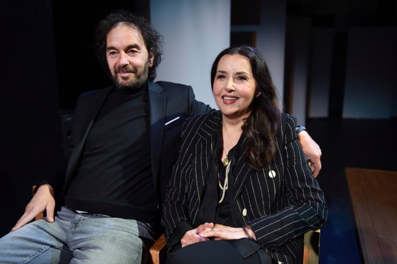 V predstavi Kar je bilo in kar bo igrajo Srdjan Grahovac in Ksenija Mišič (na fotografiji) ter Vid Klemenc. 