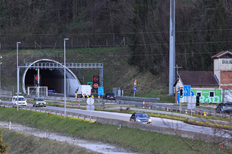 Zapora zaradi obsežnejših del na avtocesti A1 med Slovenskimi Konjicami in Dramljami bo trajala predvidoma tri mesece.