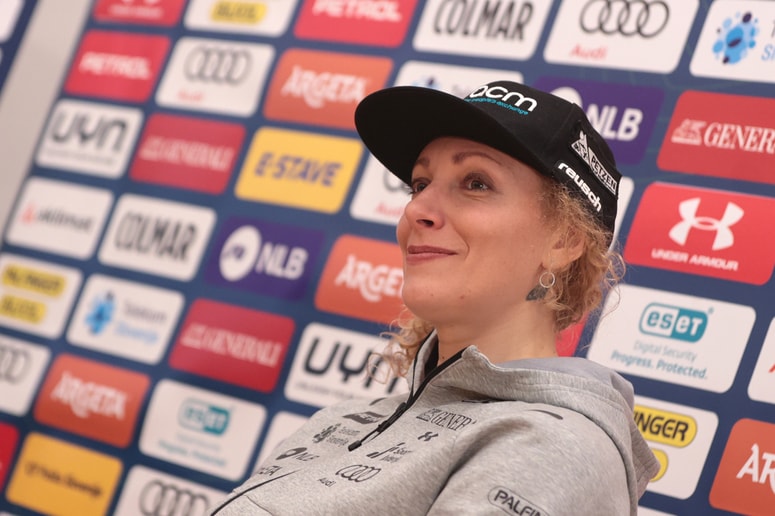 Mariborčanka bo tudi v olimpijski sezoni ostala v smučarski karavani. 