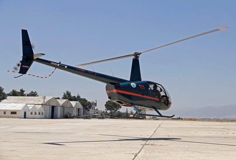 Helikopter je imel nesrečo pri vzletanju