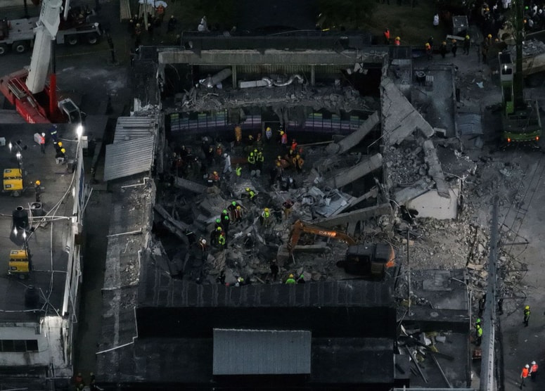 Glavna fotografija članka:(FOTO) V zrušenju strehe nočnega kluba v Dominikanski republiki umrlo najmanj 218 ljudi, iščejo le še posmrtne ostanke