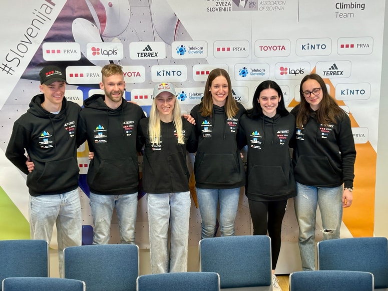 Od leve proti desni: Luka Potočar, Anže Peharc, Janja Garnbret, Katja Debevec, Mia Krampl in Sara Čopar