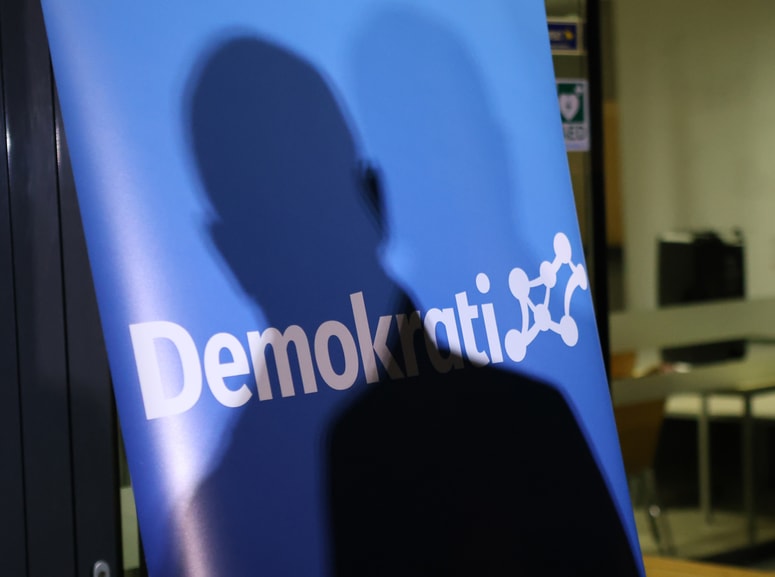 Ministrstvo za notranje zadeve meni, da so tožbeni razlogi povsem neutemeljeni.