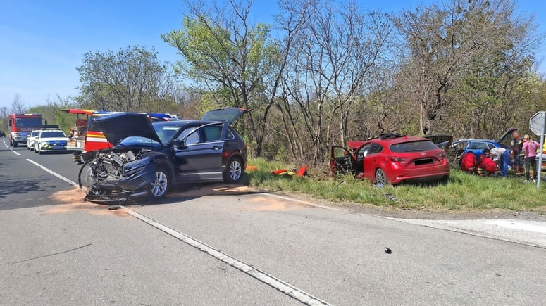 Glavna fotografija članka:(FOTO) Močno je počilo pri Lokvici: Izsilil je prednost 41-letni voznici