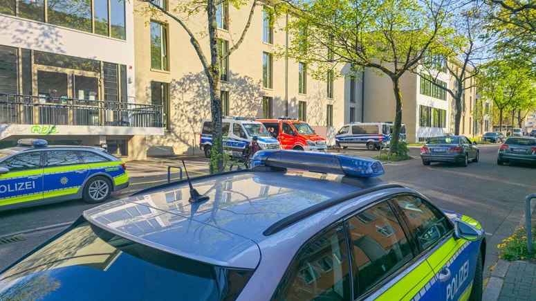 Deklico naj bi policisti združili z družino.