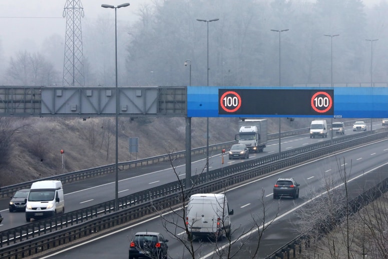 Glavna fotografija članka:Sekcijsko merjenje hitrostih: Dars kljub zapletom z merilniki hitrosti verjame v pravočasno vzpostavitev sistema