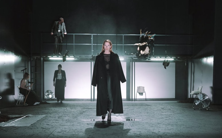 Nataša Matjašec Rošker je Fedra.