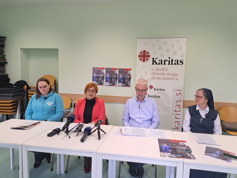 Sogovorniki in sodelavci Slovenske karitas na predstavitvi svojega dela in letošnjih projektov.  