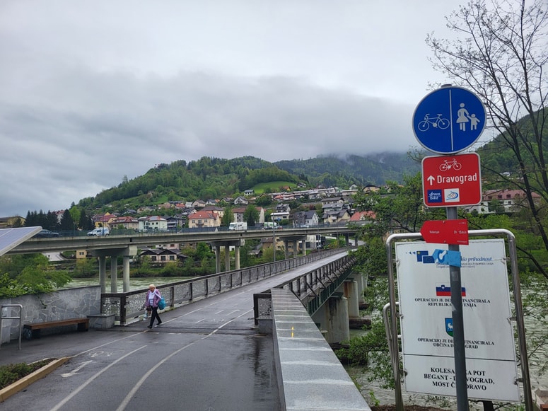 Z akcijami bodo ljudi spodbujali, da razmišljajo o sobivanju na kolesarskih površinah. 