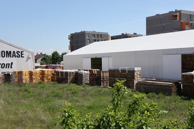 Namesto montažnega skladišča bi na tej lokaciji lahko zrasla nova stavba mariborske policije.