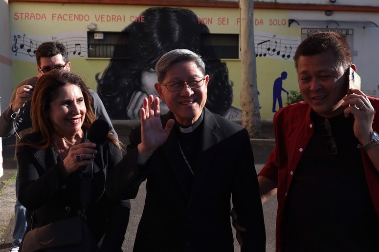 Glavna fotografija članka:(VIDEO) "Azijski Frančišek": Kardinal, ki ubrano prepeva na karaokah, razvnel družbena omrežja