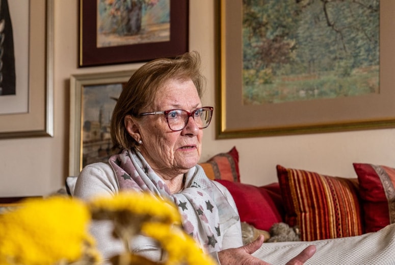 "Ko je babica brala časopis, smo morali biti otroci tiho."  