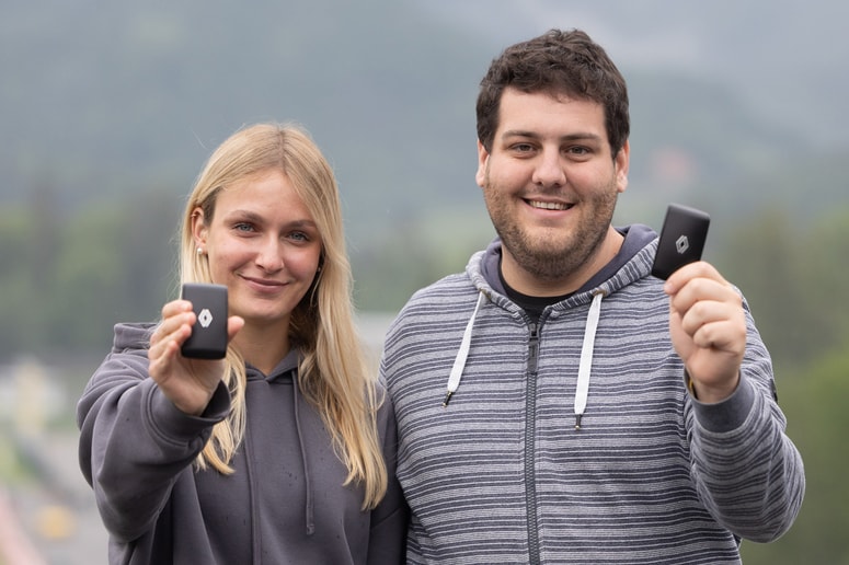 Najboljša za volanom 2025 sta Ajda Osolnik in Tim Rozman. 