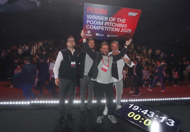 Naziv najboljšega zagonskega podjetja si je prislužil startup Infrared.City, ki se ukvarja s klimatskimi simulacijami. 