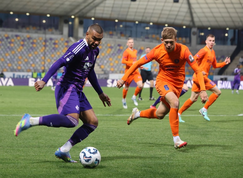 Izkušeni Alžirec bo v Ljudskem vrtu igral tudi v prihodnji sezoni. 