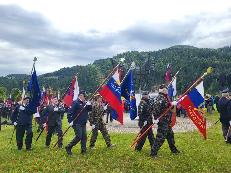 Poljana, spomenik Svobodi in miru na Poljani, Poljana, Spominska slovesnost ob 80. letnici zadnjih bojev II. svetovne vojne 