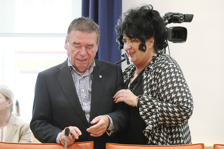 Srečko Vilar bo kot podžupan pokrival področje turizma, gospodarstva, medgeneracijskega sodelovanja ter sociale in zdravstva, Davorka Pregl pa področja kulture, vzgoje, izobraževanja ter mestne četrti in krajevne skupnosti. 